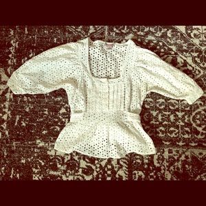 ⭐️4/$25 or 2/$15 White Puffy Sleeve Crop Top